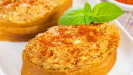 паштет из куриной печени с паприкой и яйцами