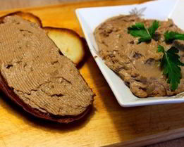 Паштет из куриной печени с вешенками