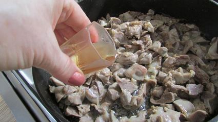 паштет из куриных желудков с морковью и луком