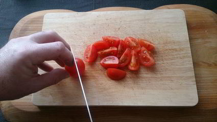 паштет из слабосоленой семги с томатами и маслинами