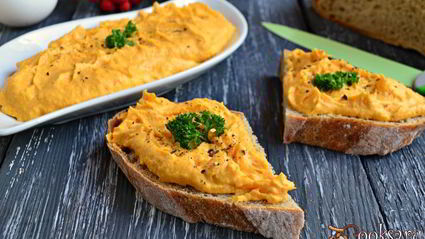 паштет из слабосоленой семги, яиц и моркови