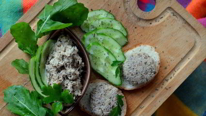 паштет из запеченного хека с грецкими орехами