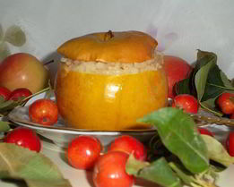 Печеные яблоки, фаршированные рисом