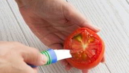 помидоры с сырной начинкой