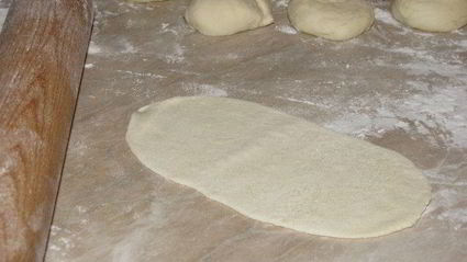 булочки-роллы с грибным дип-соусом