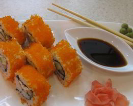 Ролл с лососем