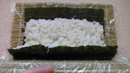 ролл с лососем