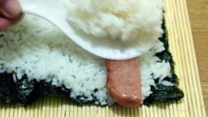 роллы с колбасой