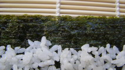 роллы с лососем