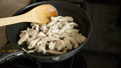 спринг-роллы с курицей