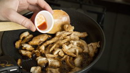 спринг-роллы с курицей