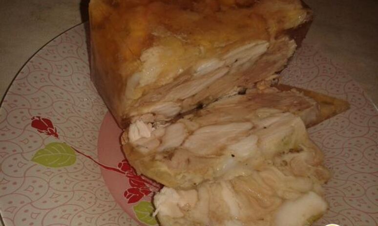 Рецепт куриного рулета в желе