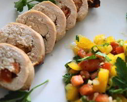 Куриные рулетики с сальсой