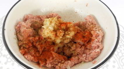 мясной рулет праздничный