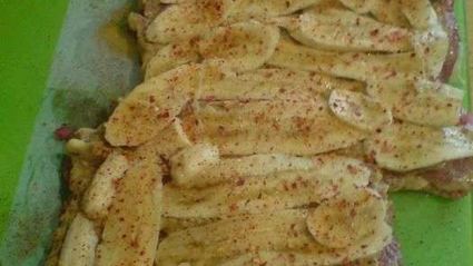 мясной рулет с дижонской горчицей и бананами