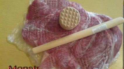 мясной рулет с дижонской горчицей и бананами