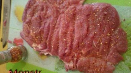 мясной рулет с дижонской горчицей и бананами