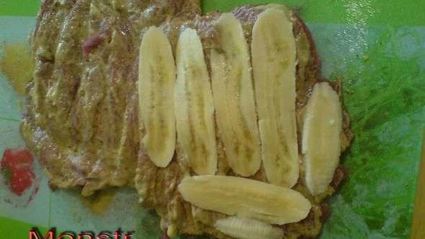 мясной рулет с дижонской горчицей и бананами