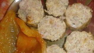 Мясной рулет с вермишелью на пару