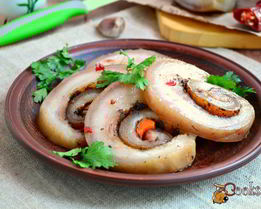 Острый рулет из пузанины вареный