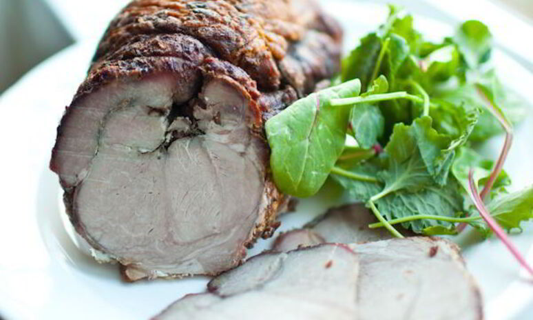 Рецепт рулета из баранины с сыром и мятой