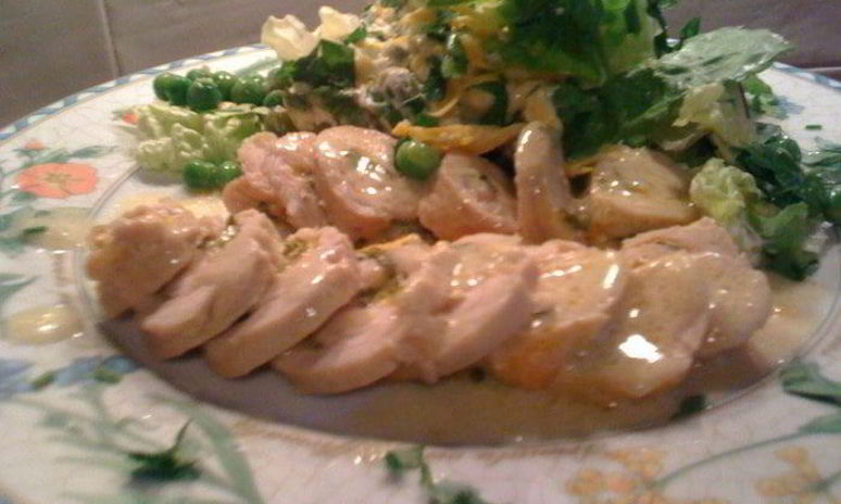 Рецепт рулета из индейки с сыром и зеленью