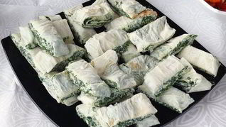 Рулет из лаваша с сыром и зеленью