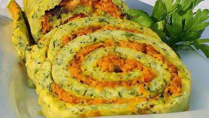 рулет из цукини с морковно-грибной начинкой