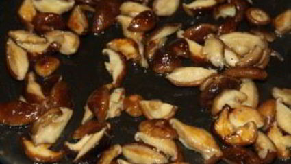 рулет на сковороде