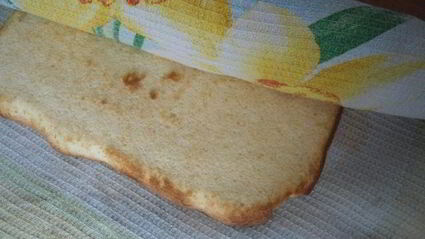 рулет с черемухой и рикоттой