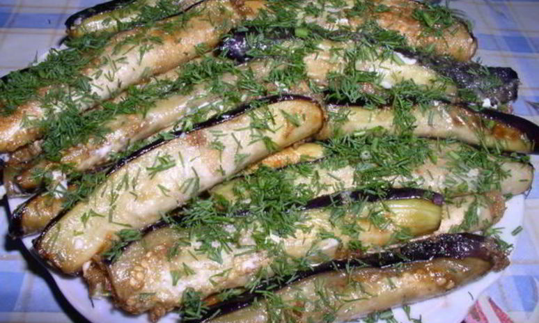 Рецепт рулетиков из баклажанов