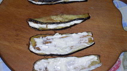 рулетики из баклажанов