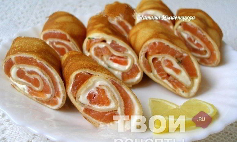 Рецепт рулетиков из блинов с лососем