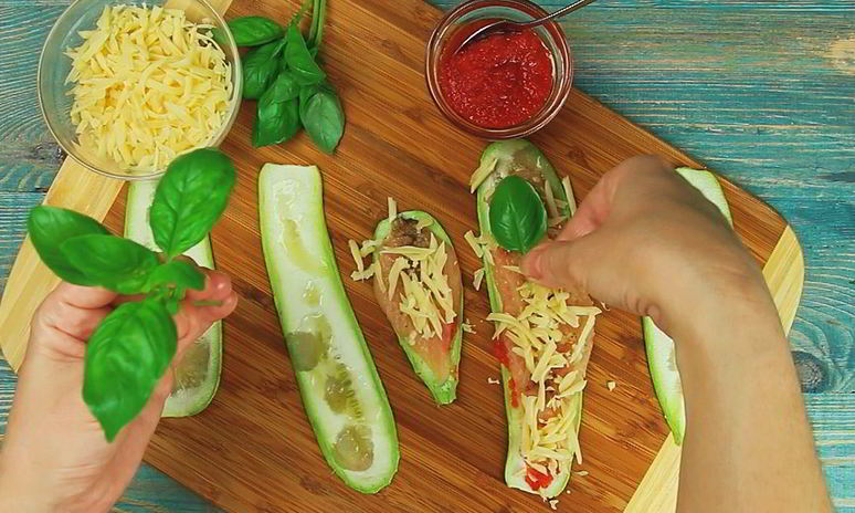 Рецепт рулетиков из кабачков