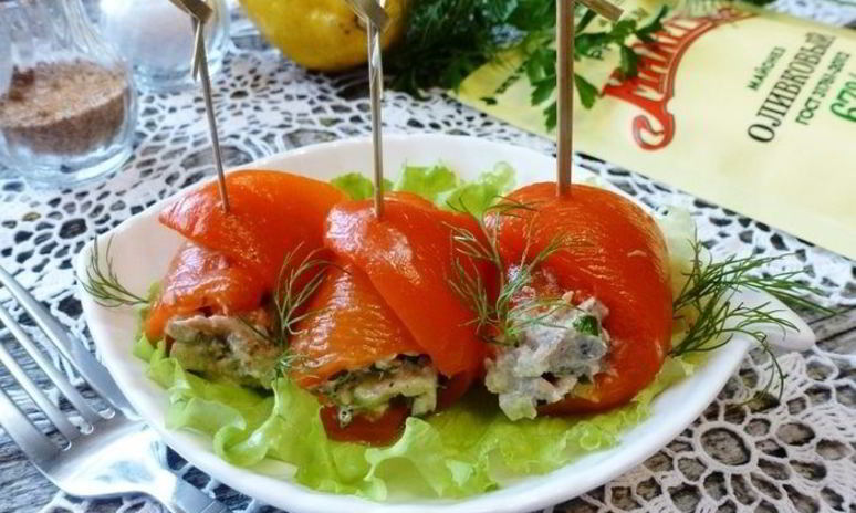 Рецепт рулетиков из перца с тунцом и маслинами