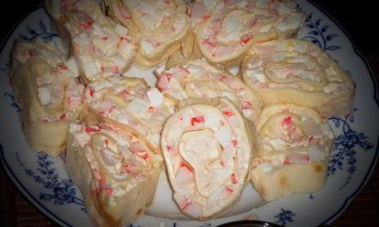 Рецепт рулетиков с мягким сыром