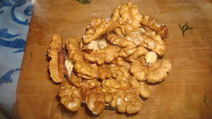 рулеты из баклажанов с беконом, сыром и зеленью