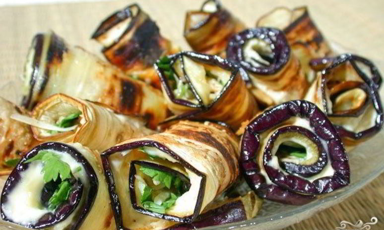 Рецепт рулетов из баклажанов