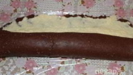 шоколадный рулет из печенья