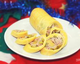 Сырный рулет с тунцом