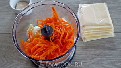 сырные рулетики с пикантной начинкой