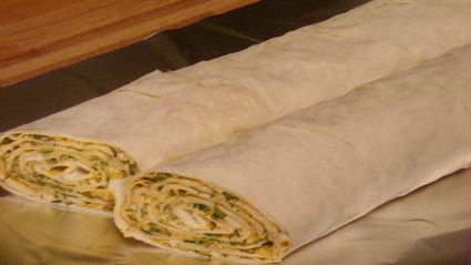 турецкие рулеты с брынзой