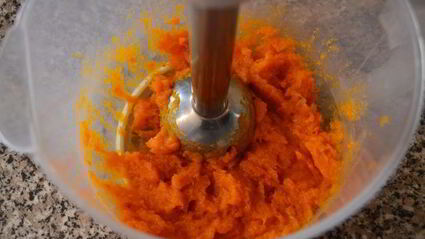 тыквенно-яичный рулет с куриной начинкой