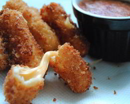 Сырные палочки в кляре