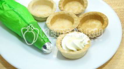 тарталетки с красной икрой праздничные