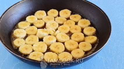 банановый тарт-татен на слоеном тесте