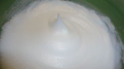 маковый тарт с творожным суфле и ганашем