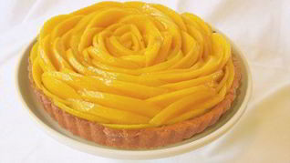 Манговый тарт с заварным кремом