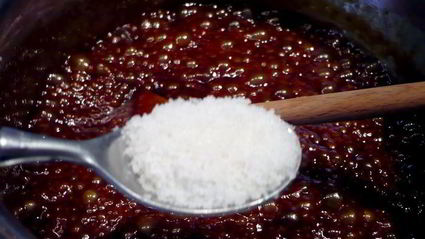 тарт с карамелью и чили шоколадное озеро