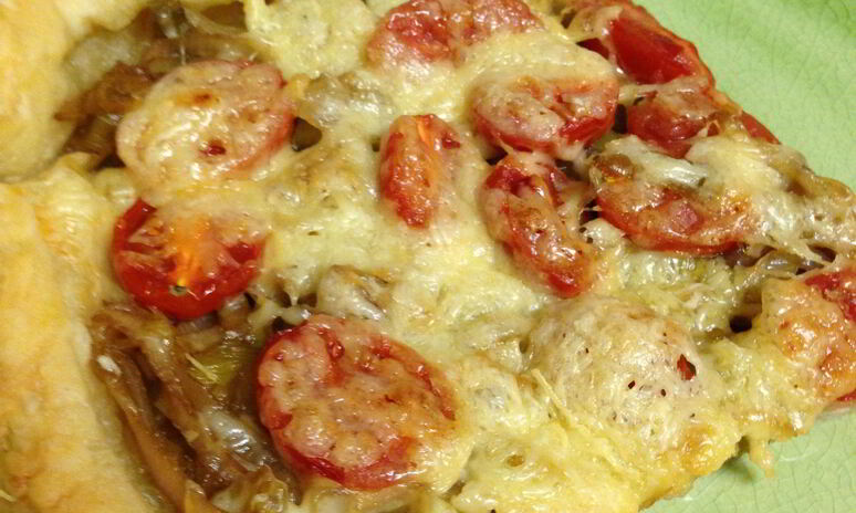 Рецепт тарта с луком порей и помидорами черри